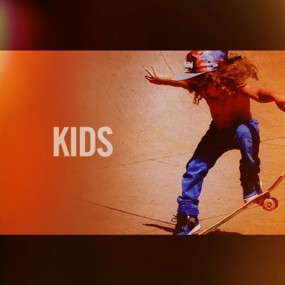 KIDS WEAR
